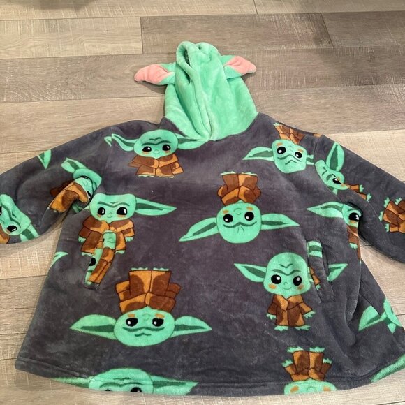 STARWARS YOUTH SNUGGIE BABY YODA ONE SIZE FITS MOST 4-10 YEARS - Picture 1 of 7
